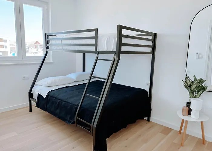 3 Bedroom La Casa Marcina Apartament