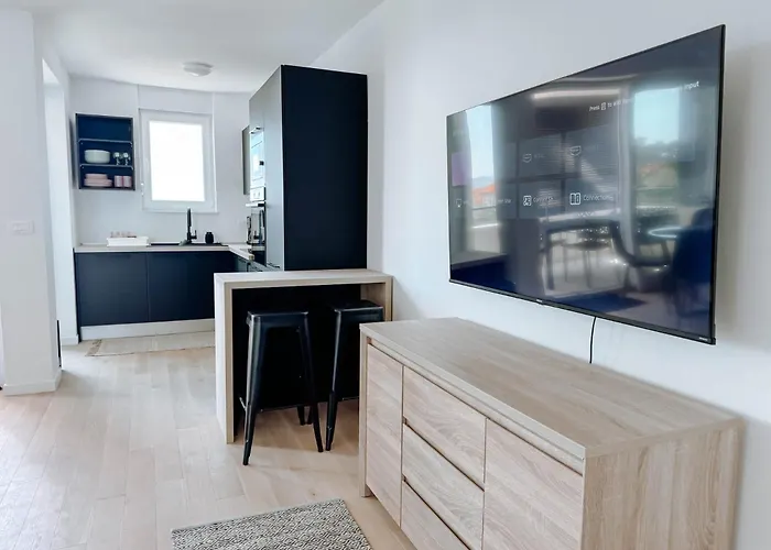 شقة 3 Bedroom La Casa Marcina *